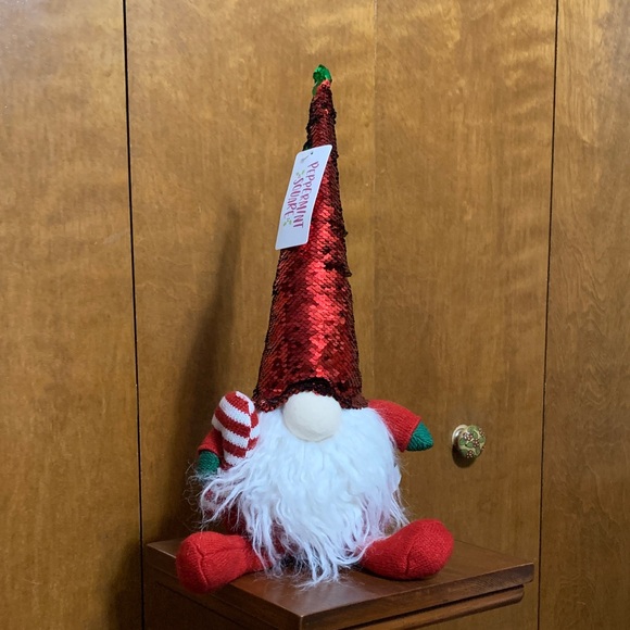 Peppermint Square - Red, White , Green Holiday Gnome. NWT - Picture 1 of 7